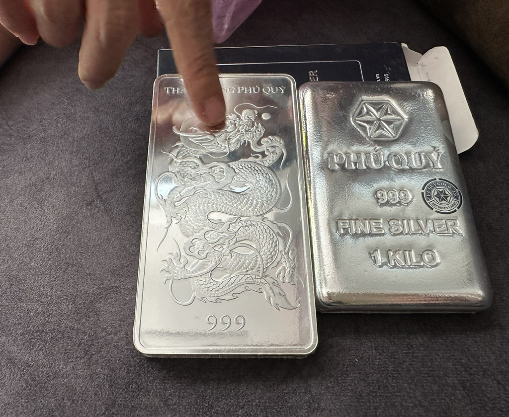 Vì sao bạc khan hiếm, giá tăng phi mã?- Ảnh 1. Vì sao bạc khan hiếm, giá tăng phi mã?- Ảnh 1.