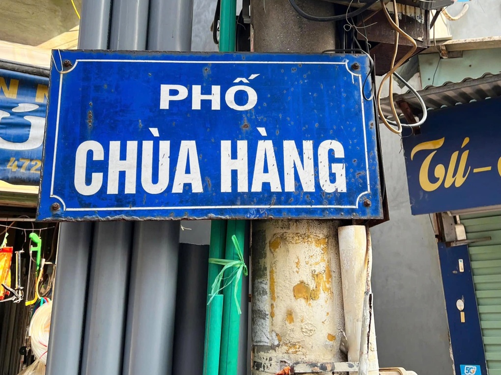 Vì sao gọi là “pate Cột Đèn”? Nơi mua chuẩn của người Hải Phòng, chỉ bán vào buổi tối ít du khách biết- Ảnh 7. Vì sao gọi là “pate Cột Đèn”? Nơi mua chuẩn của người Hải Phòng, chỉ bán vào buổi tối ít du khách biết- Ảnh 7.