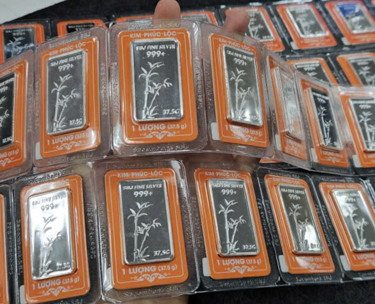 Giá bạc hôm nay 17 - 1: Đầu tư bạc kỷ lục và những điều cần biết - Ảnh 2.
