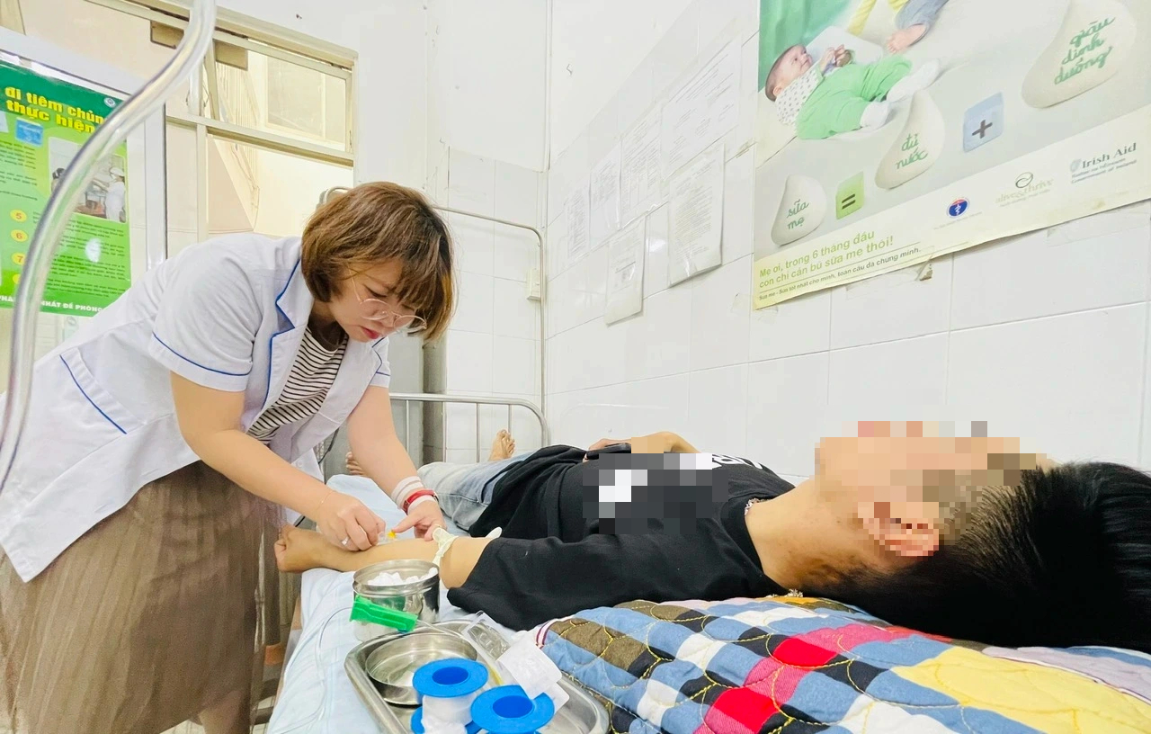 Vì sao người dân bỏ trạm y tế? - Ảnh 1.