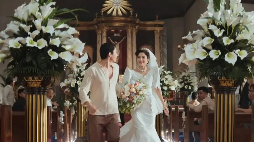 Video của hãng bay hướng dẫn an toàn bay theo kiểu tình tay ba gây sốt - 1