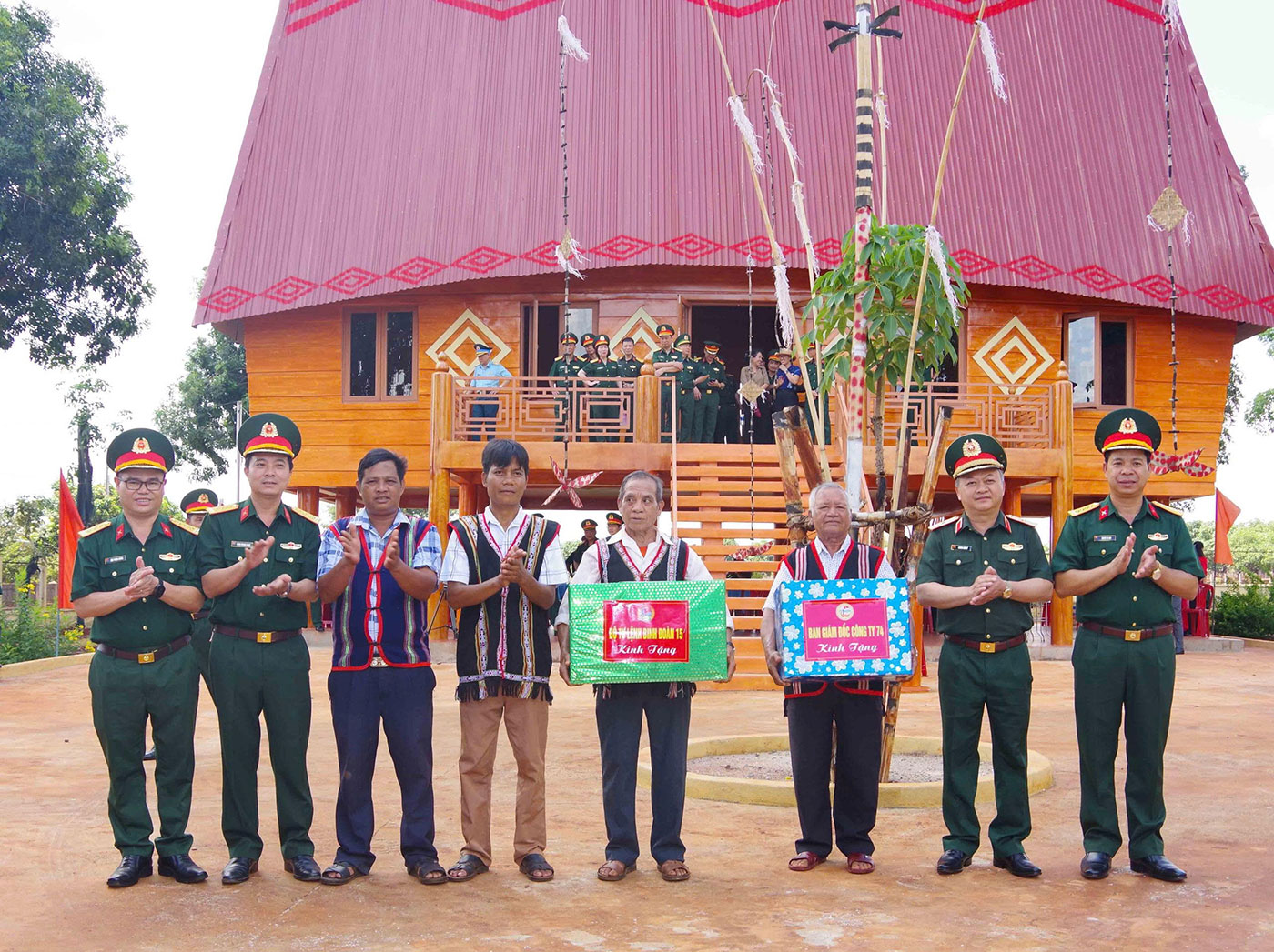 Binh đoàn 15: Viết tiếp bản hùng ca trên ‘phên dậu’ Tây nguyên- Ảnh 1. Binh đoàn 15: Viết tiếp bản hùng ca trên ‘phên dậu’ Tây nguyên- Ảnh 1.