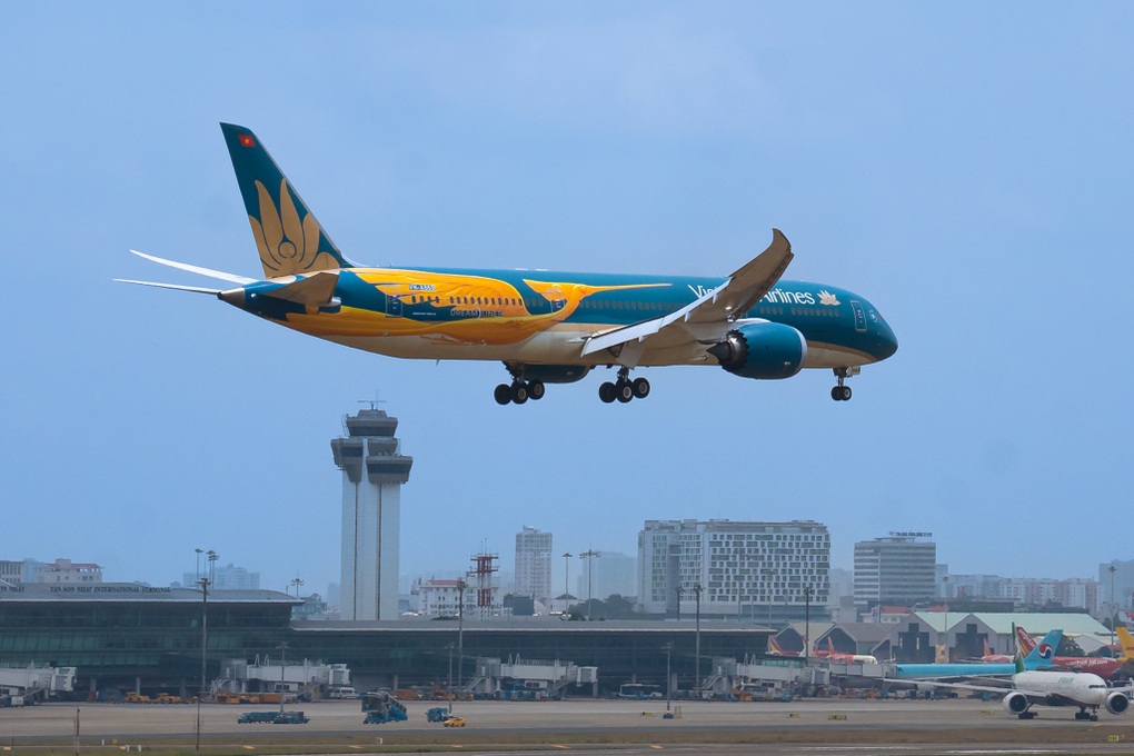 Vietnam Airlines lập kỷ lục doanh thu, báo lãi hơn 8.400 tỷ đồng năm 2025 - 1