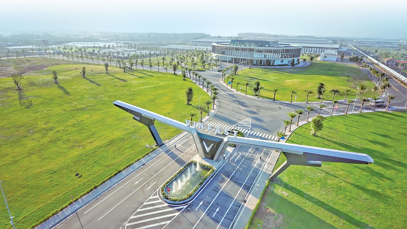 VinFast dẫn dắt thị trường ô tô Việt, người tiêu dùng hưởng lợi toàn diện - Ảnh 1.