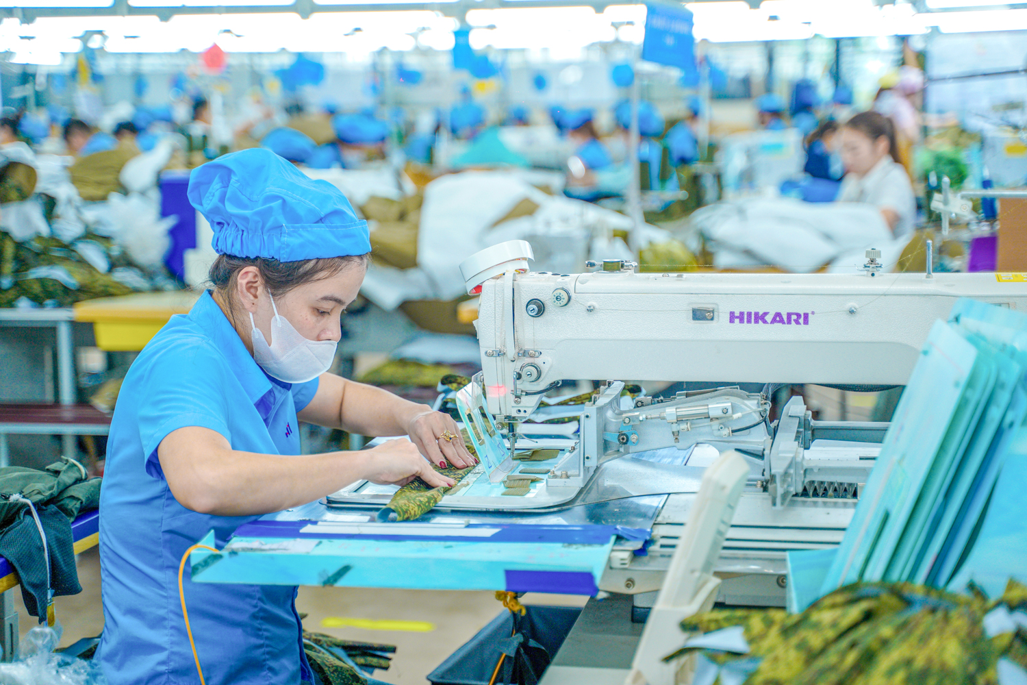 Vinatex lãi gấp đôi, vẫn có doanh nghiệp ngành dệt may 'đuối sức' 1 dệt may - Ảnh 1.