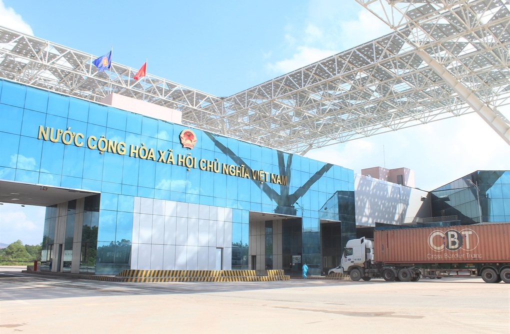 Vinhomes Golden Avenue hưởng lợi từ mô hình cửa khẩu thông minh tại Móng Cái - 1