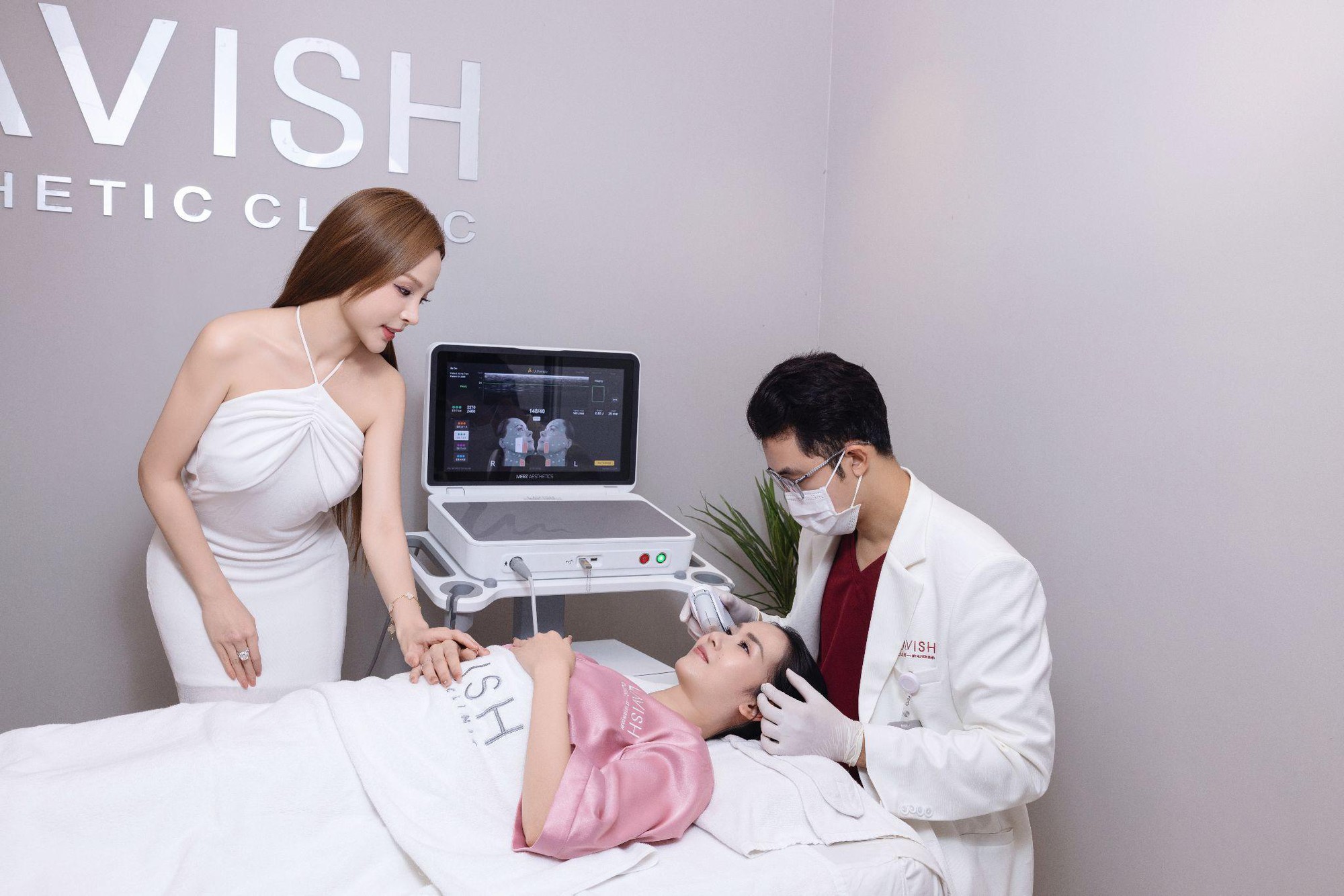 Võ Hạ Trâm lần đầu công khai đầu tư nghiêm túc cho việc làm đẹp- Ảnh 1.