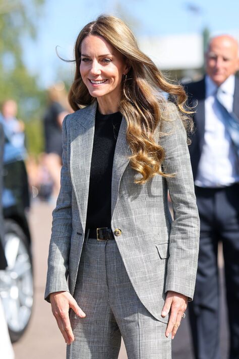 Vợ chồng Thân vương William bị so sánh với cặp đôi quyền lực nhất giải trí David - Victoria Beckham gây tranh cãi- Ảnh 3. Vợ chồng Thân vương William bị so sánh với cặp đôi quyền lực nhất giải trí David - Victoria Beckham gây tranh cãi- Ảnh 3.