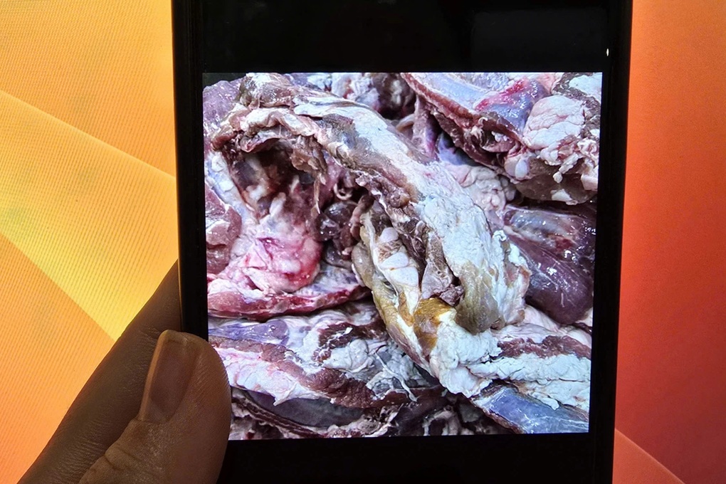 Vụ 90kg thịt heo nghi kém chất lượng vào trường học: Lãnh đạo lên tiếng - 1