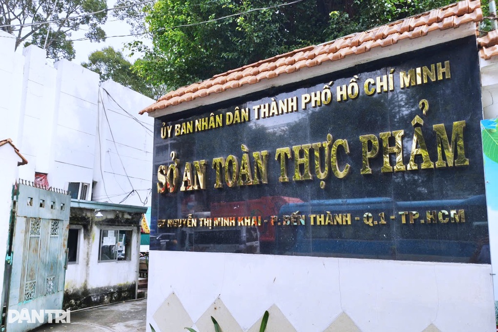 Vụ dùng lợn nhiễm bệnh làm đồ hộp: Siêu thị rút hàng, Sở ATTP TPHCM nói gì? - 2