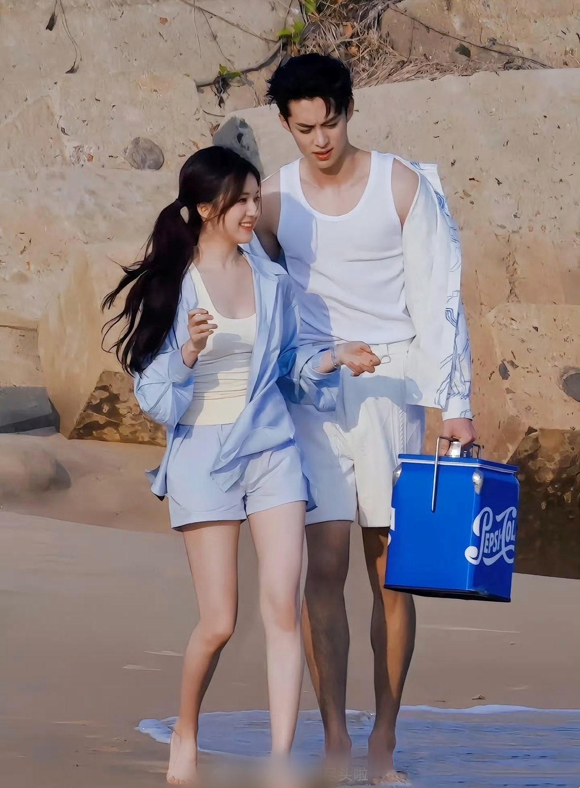 Vương Hạc Đệ đâm sau lưng Ngu Thư Hân- Ảnh 1.