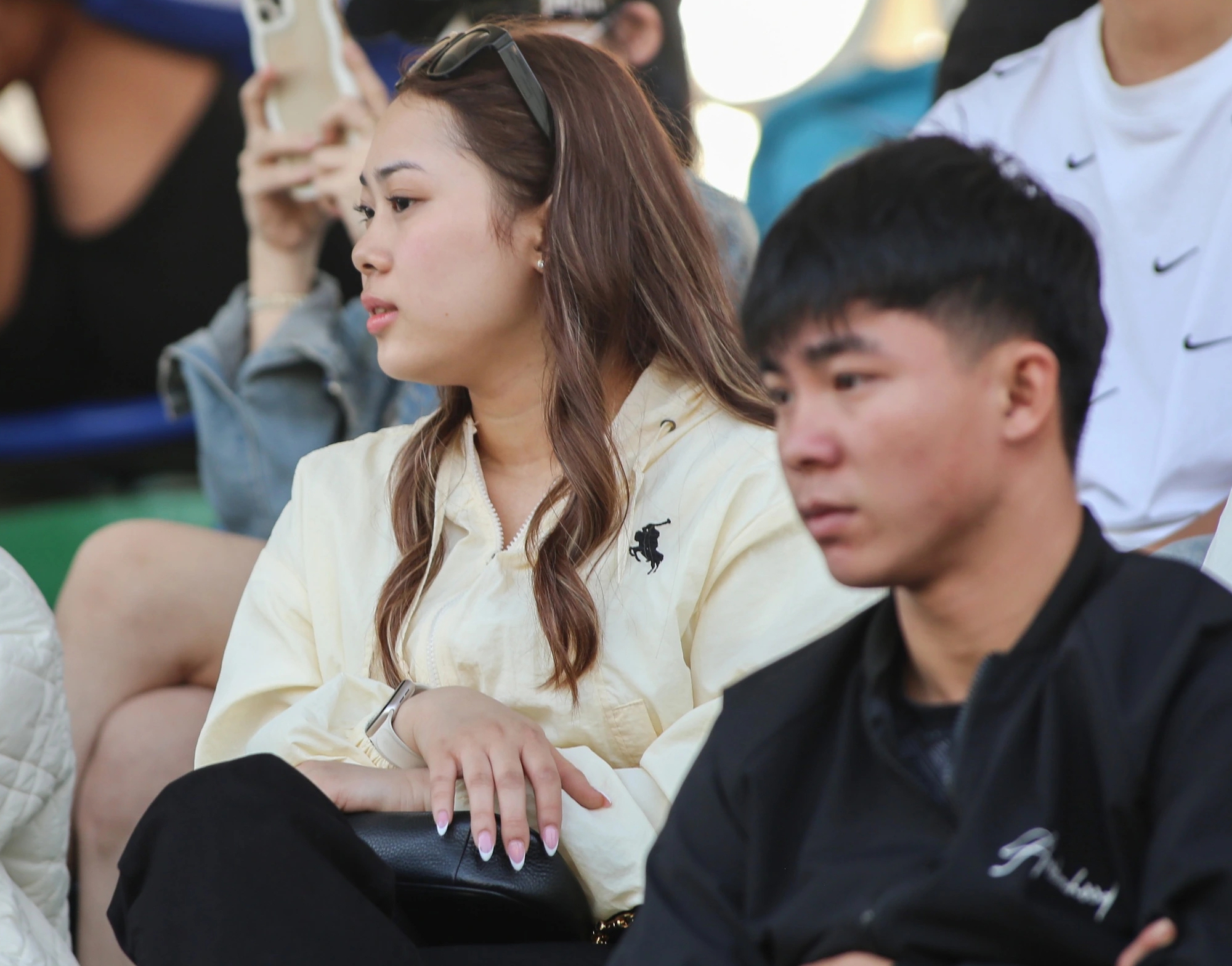 Vượt 12.000 km từ Canada về Việt Nam, 'tiếp lửa' cho bạn- Ảnh 2.