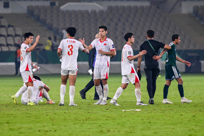 Việt Nam (áo trắng) thắng Arab Saudi 1-0 ở lượt cuối bảng A VCK U23 châu Á 2026, trên sân Prince Abdullah Al Faisal ở Jeddah, Arab Saudi ngày 12/1/2026. Ảnh: AFC
