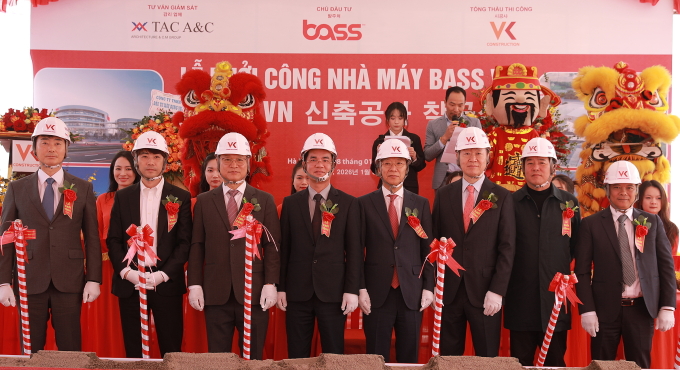 Khởi công Trung tâm nghiên cứu và sản xuất vật liệu tiên tiến của Bass tại Khu công nghệ cao Hòa Lạc, Hà Nội hôm 8/1. Ảnh: Bass