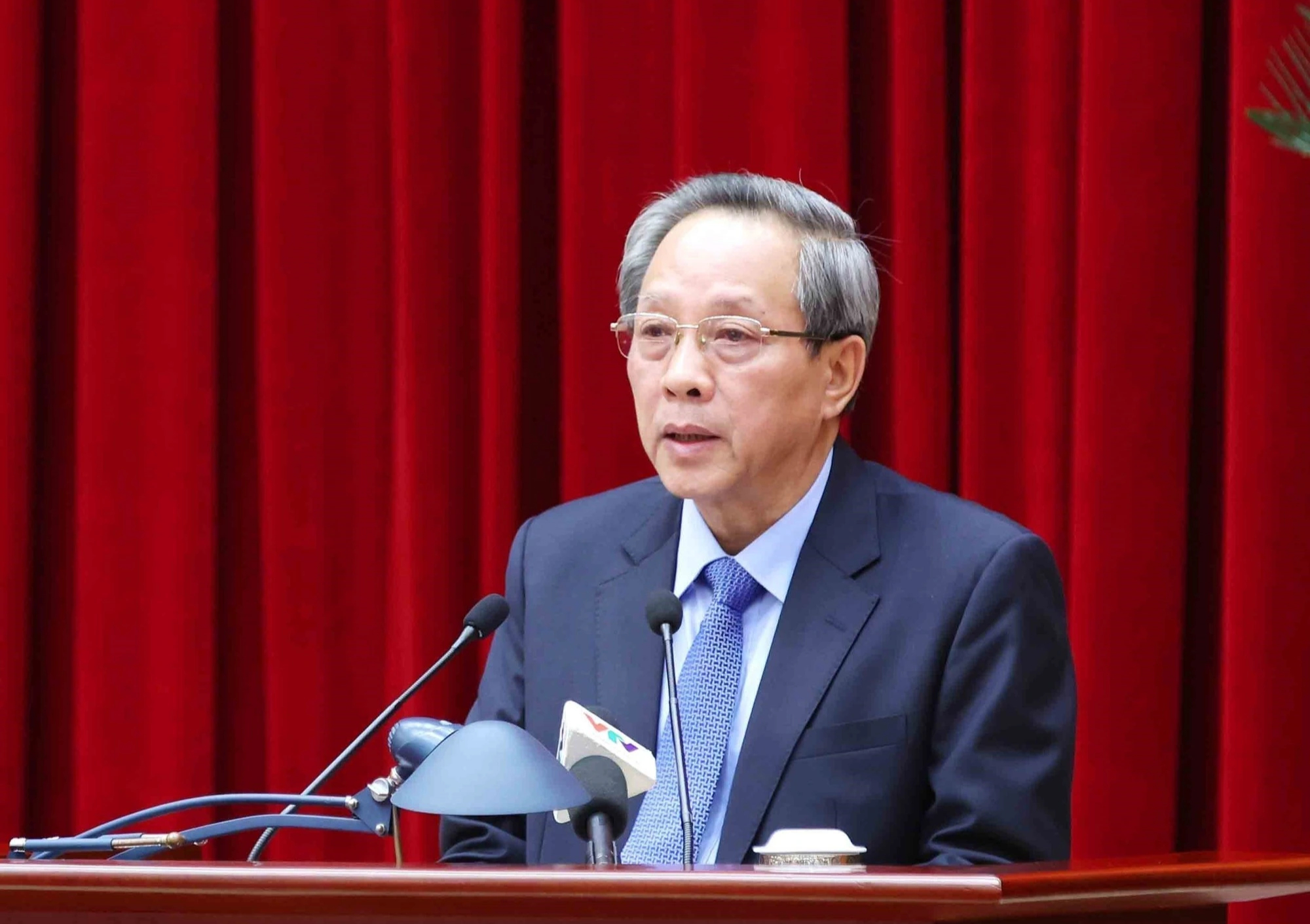 Công tác nhân sự đáp ứng yêu cầu của việc sắp xếp, tinh gọn bộ máy - Ảnh 1.