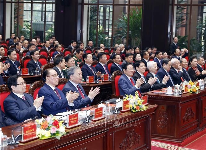 - Ảnh 1. - Ảnh 1.