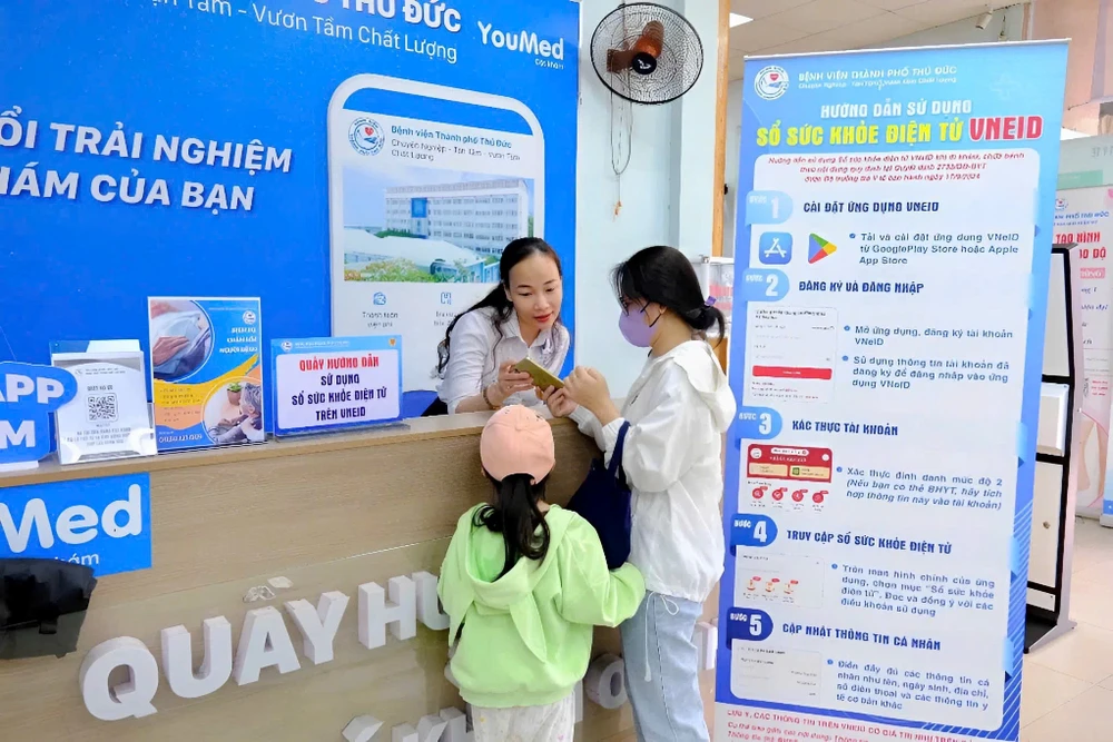 BHYT điện tử.jpg