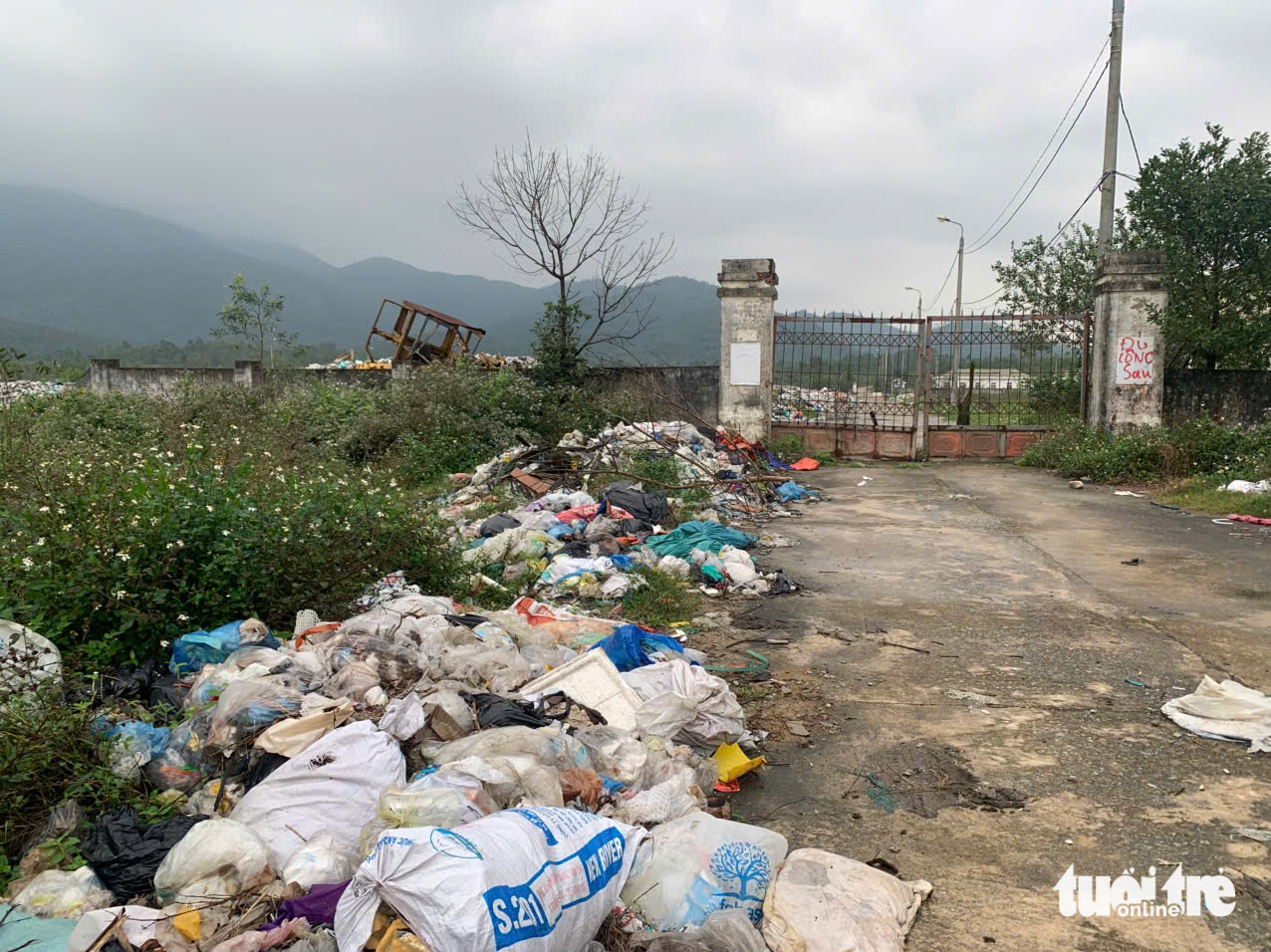 bãi rác - Ảnh 1.