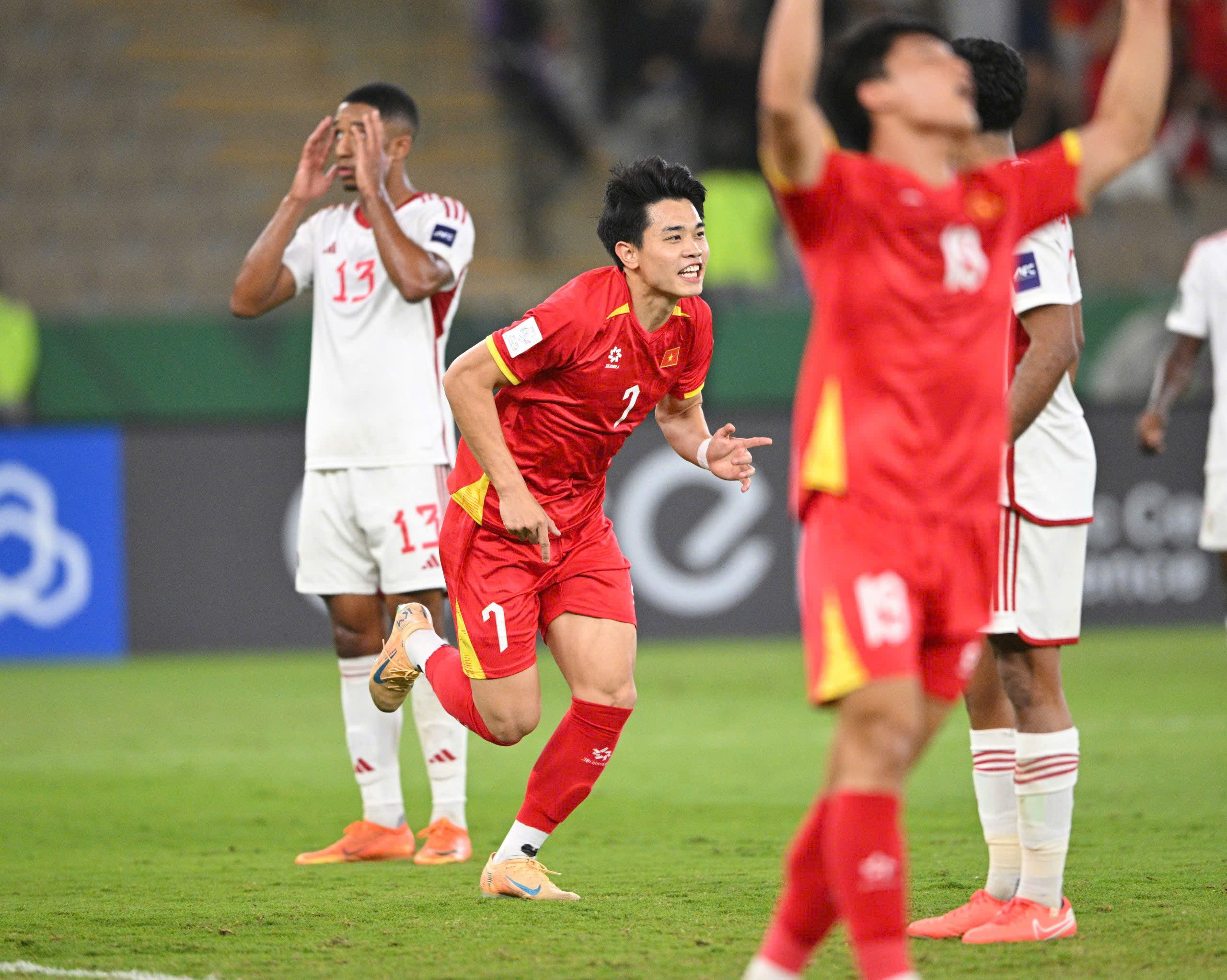 ‘Chơi một chạm thăng hoa, U.23 Việt Nam sẽ vắt kiệt sức U.23 Trung Quốc để vào chung kết’- Ảnh 1.