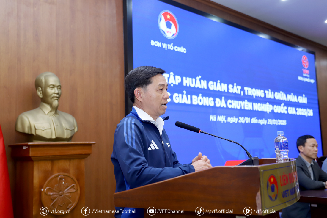 ‘Mổ băng’ các tình huống VAR, Ban Trọng tài có động thái đặc biệt khi V-League tái xuất- Ảnh 4. ‘Mổ băng’ các tình huống VAR, Ban Trọng tài có động thái đặc biệt khi V-League tái xuất- Ảnh 4.