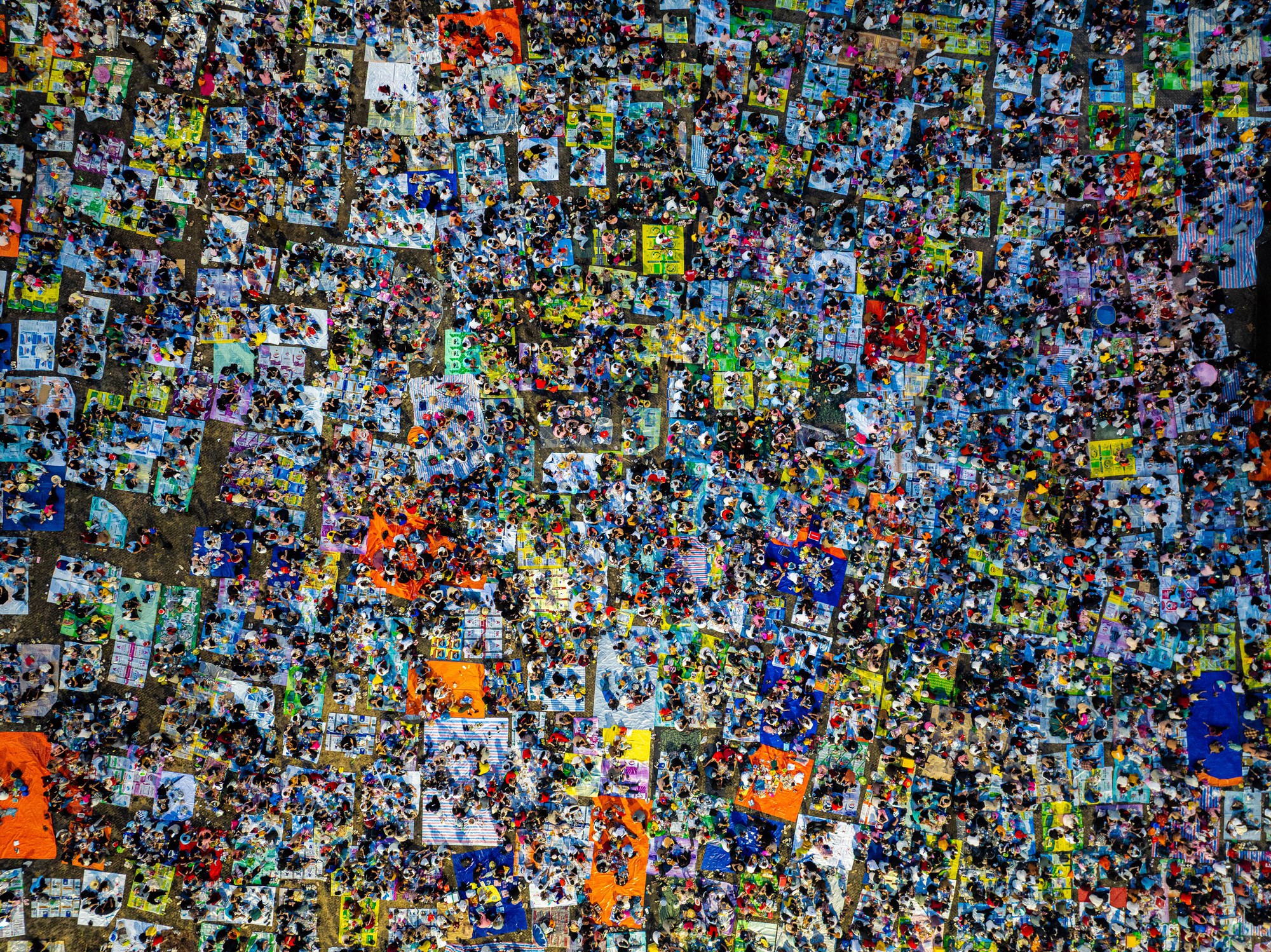 1 nơi ở Việt Nam hút gần 157.000 lượt khách trong 1 ngày, ken đặc người 