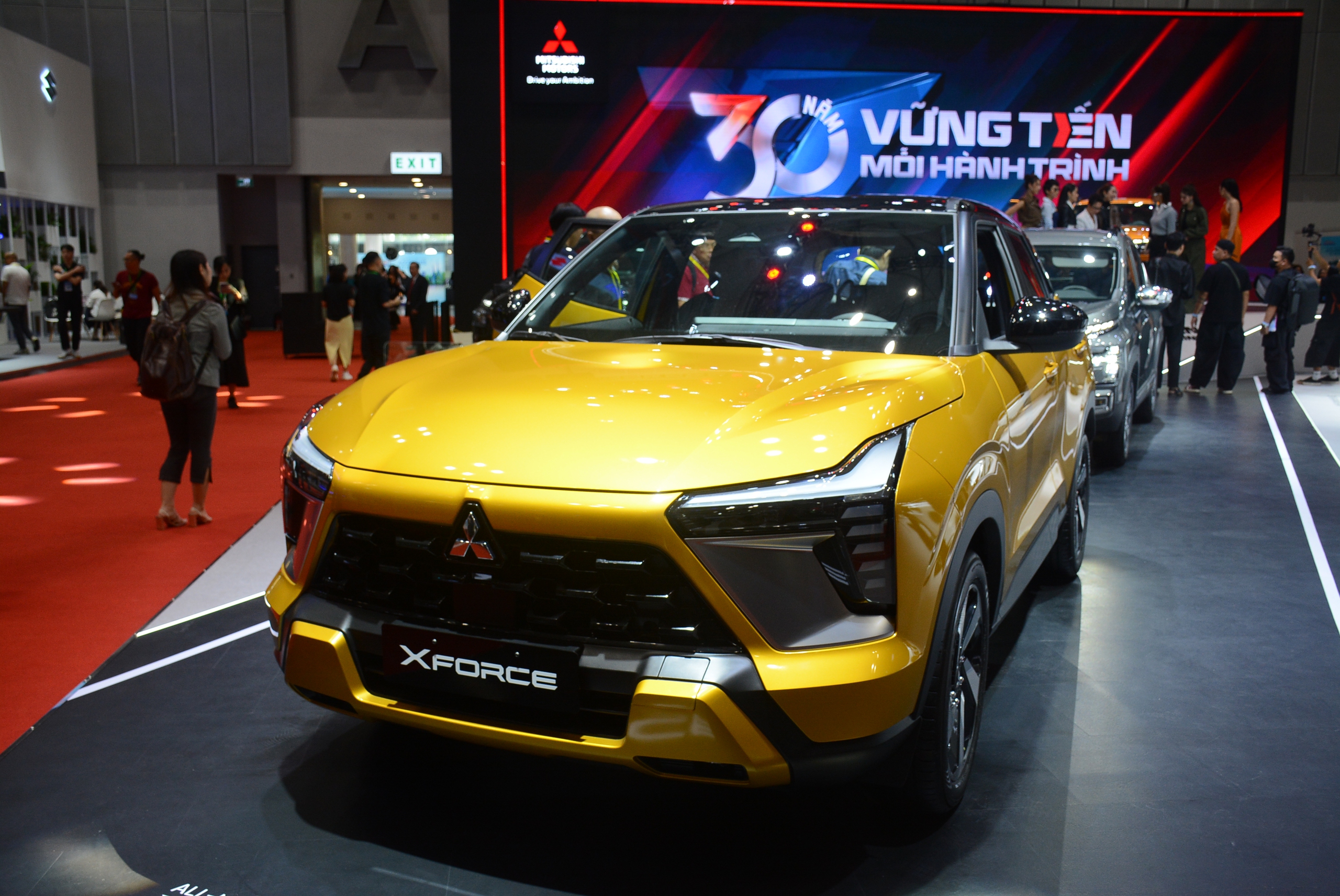 10 ô tô động cơ xăng, dầu bán chạy nhất Việt Nam tháng 1.2026- Ảnh 5.