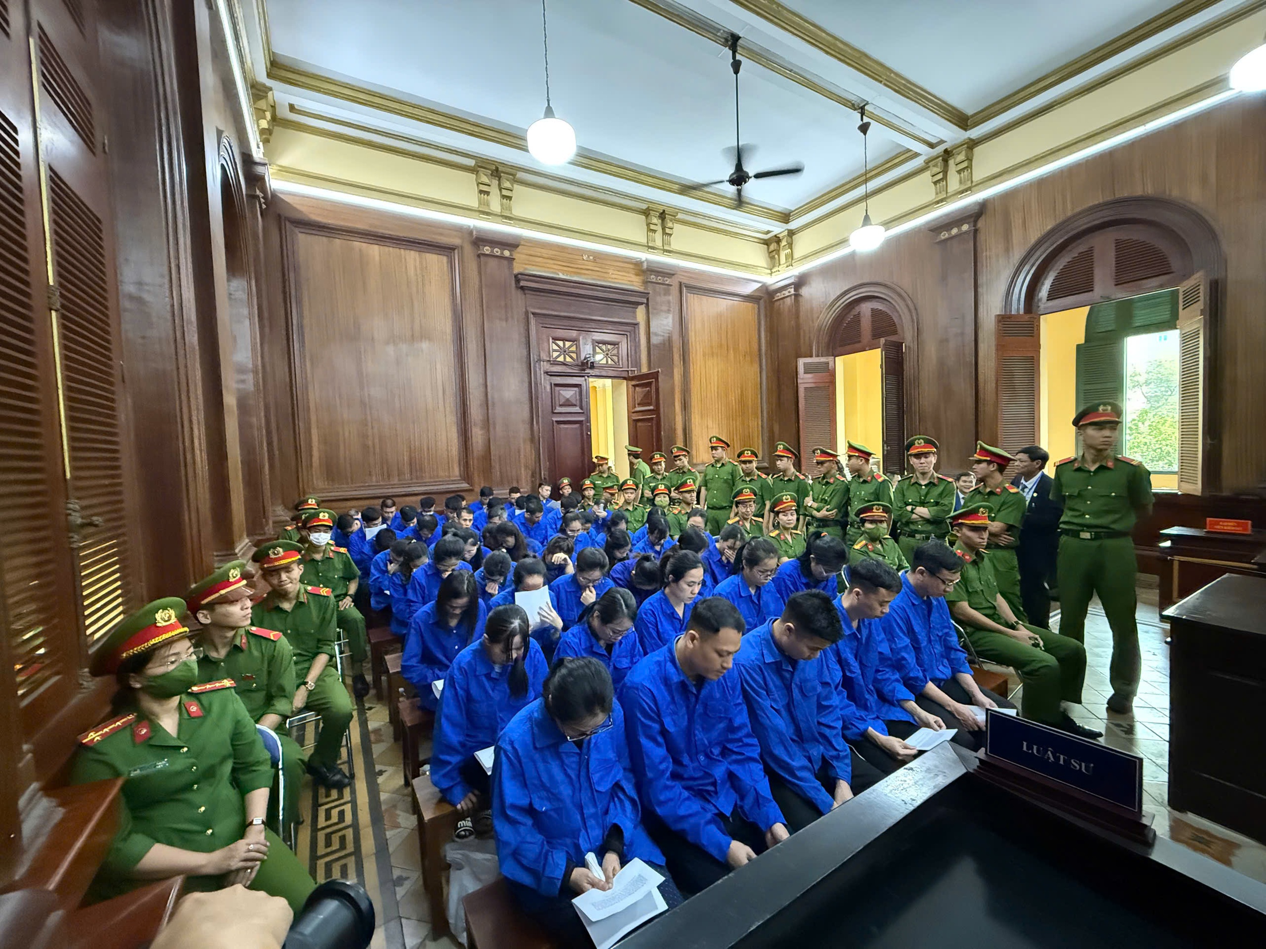 - Ảnh 1. - Ảnh 1.