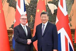 Ông Tập Cận Bình tiếp thủ tướng Anh, kêu gọi ‘chương mới’ cho quan hệ song phương