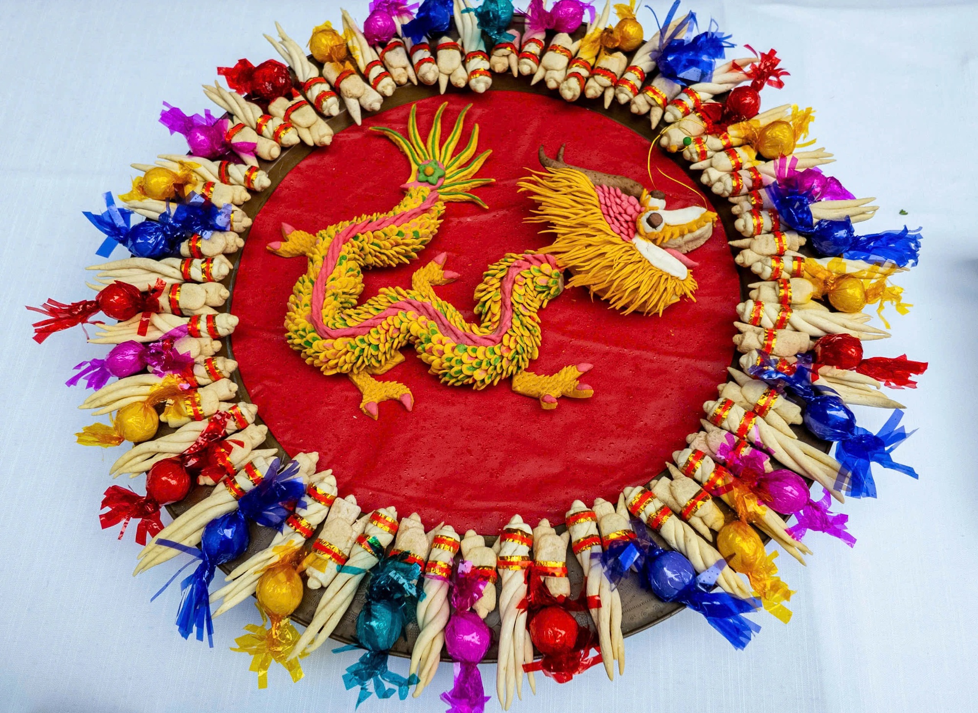 Giữ hương tết xưa: Mâm bánh rồng bay đến trời Á - Âu- Ảnh 2.