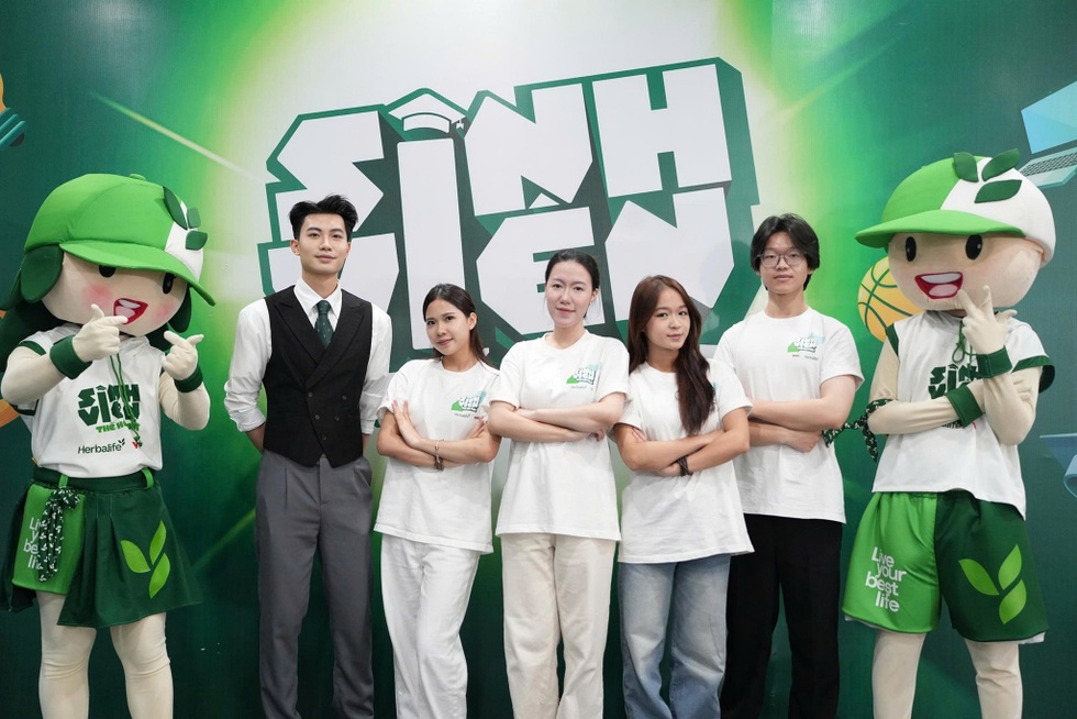 Nam sinh 21 tuổi giật cú đúp hai cuộc thi quốc gia trong 4 ngày - 6