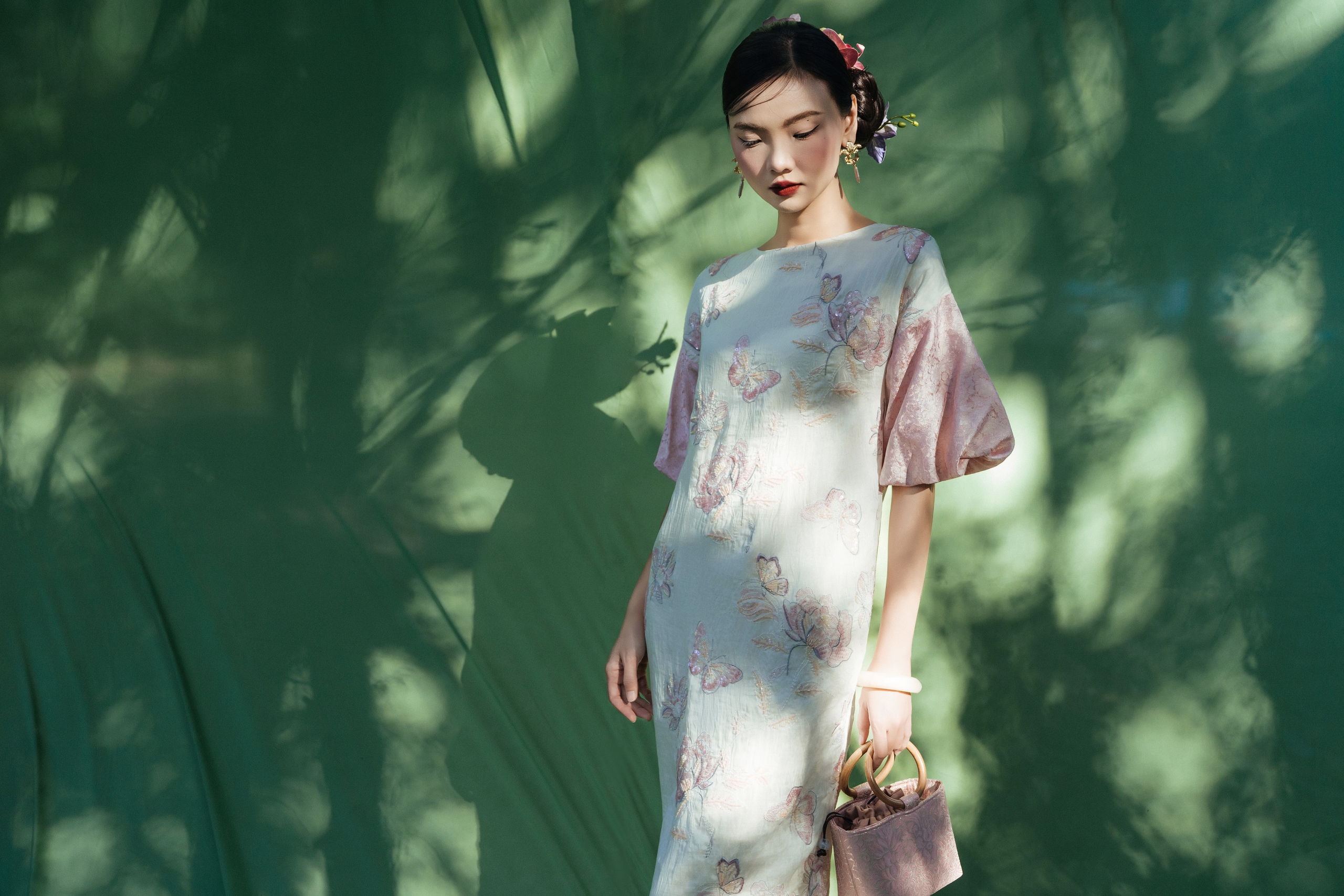 'Nàng thơ’ áo dài đẹp tựa tranh thủy mặc giữa lòng di sản thế giới- Ảnh 18.