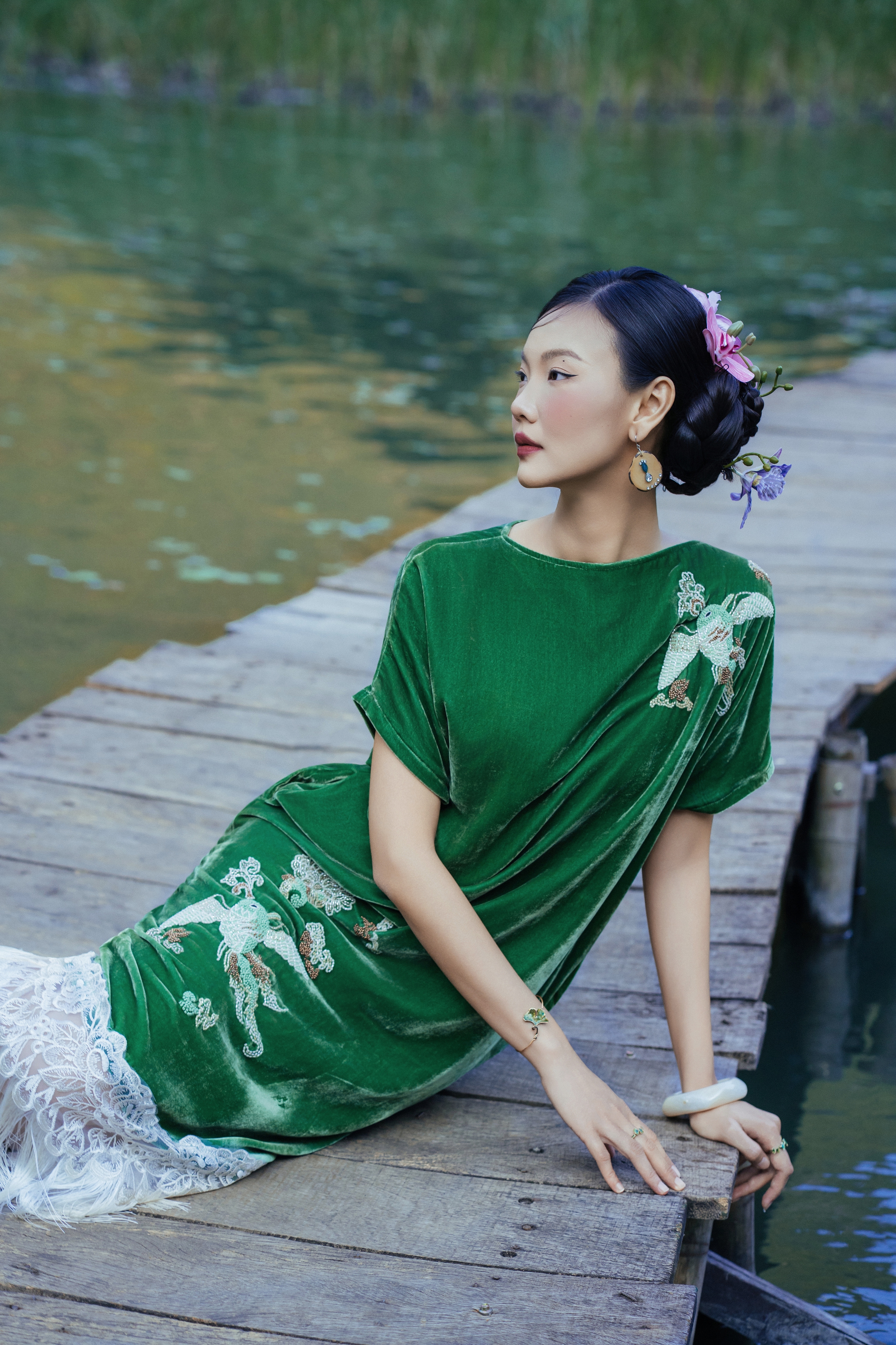 'Nàng thơ’ áo dài đẹp tựa tranh thủy mặc giữa lòng di sản thế giới- Ảnh 19.