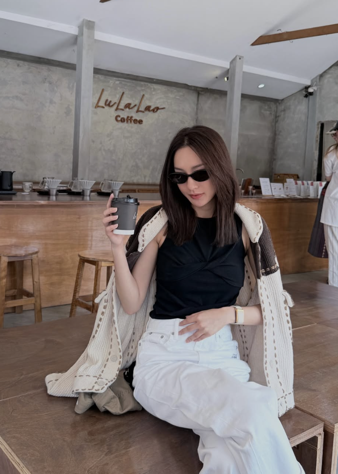 Áo tank top tôn dáng tinh tế cho nàng yêu vẻ đẹp gọn gàng  - Ảnh 12.