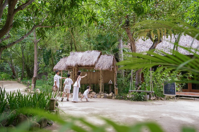 Trốn phố về Tam Cốc, Ninh Vân, ăn ngon ở Sài Gòn, 'chơi' Tết theo gu mới - Ảnh 7.