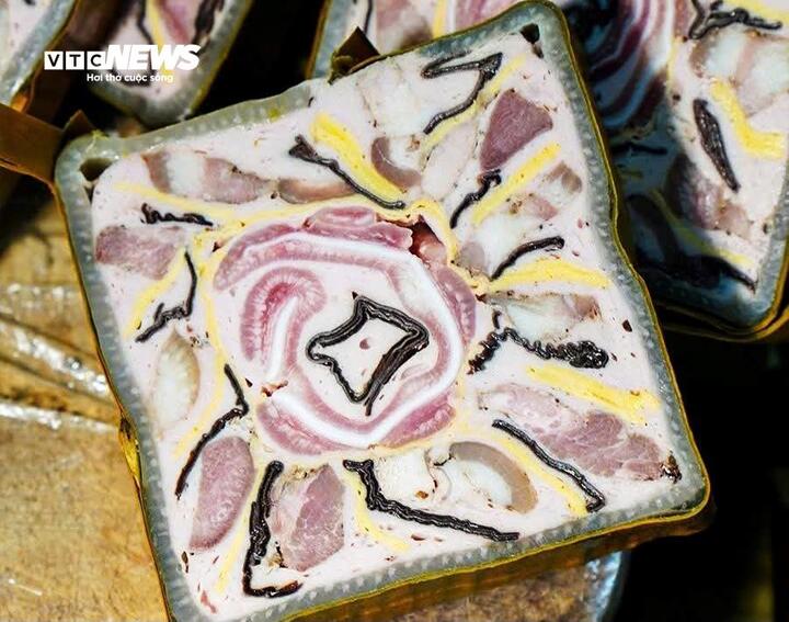 Về Hưng Yên tận thấy cách chế biến loại giò chả ‘độc nhất vô nhị’ phục vụ Tết- Ảnh 5.