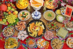 Xuýt xoa mâm cỗ cúng ông Công ông Táo của chị đẹp Hà thành