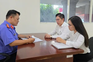 Vụ nữ sinh tử vong do tai nạn ở Vĩnh Long: VKSND Tối cao làm việc với luật sư đại diện gia đình ông Phúc