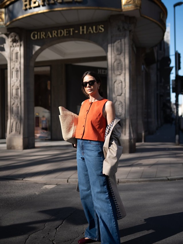 Những dáng quần jeans xanh đẹp và hữu dụng nàng không thể thiếu lúc giao mùa- Ảnh 4.