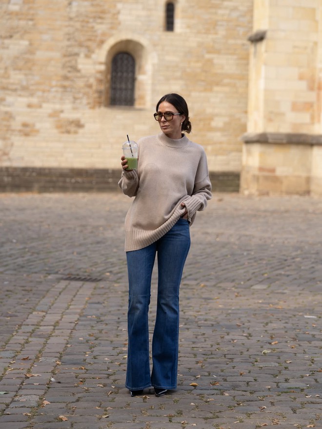 Những dáng quần jeans xanh đẹp và hữu dụng nàng không thể thiếu lúc giao mùa- Ảnh 6.