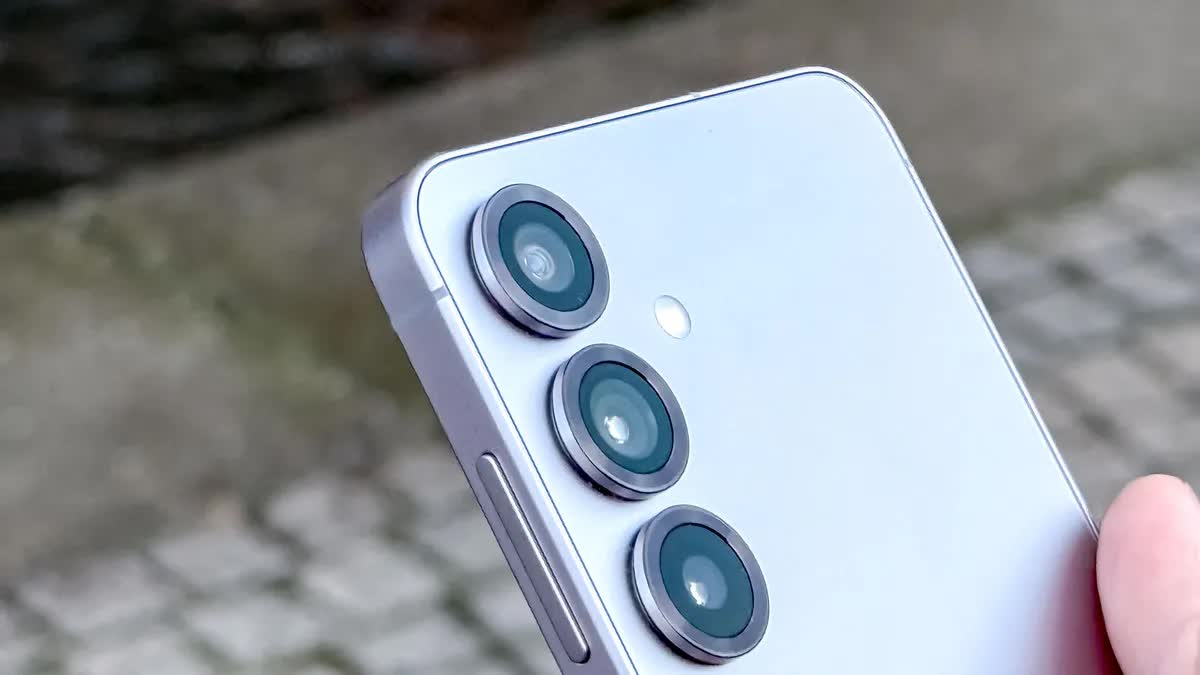 Galaxy S26 trang bị gì để có thể 'lật kèo' iPhone 17? - Ảnh 3.