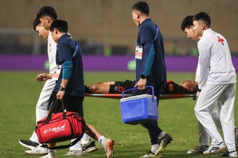 Tiền vệ Thái Sơn đứt dây chằng đầu gối, nghỉ thi đấu 9 tháng