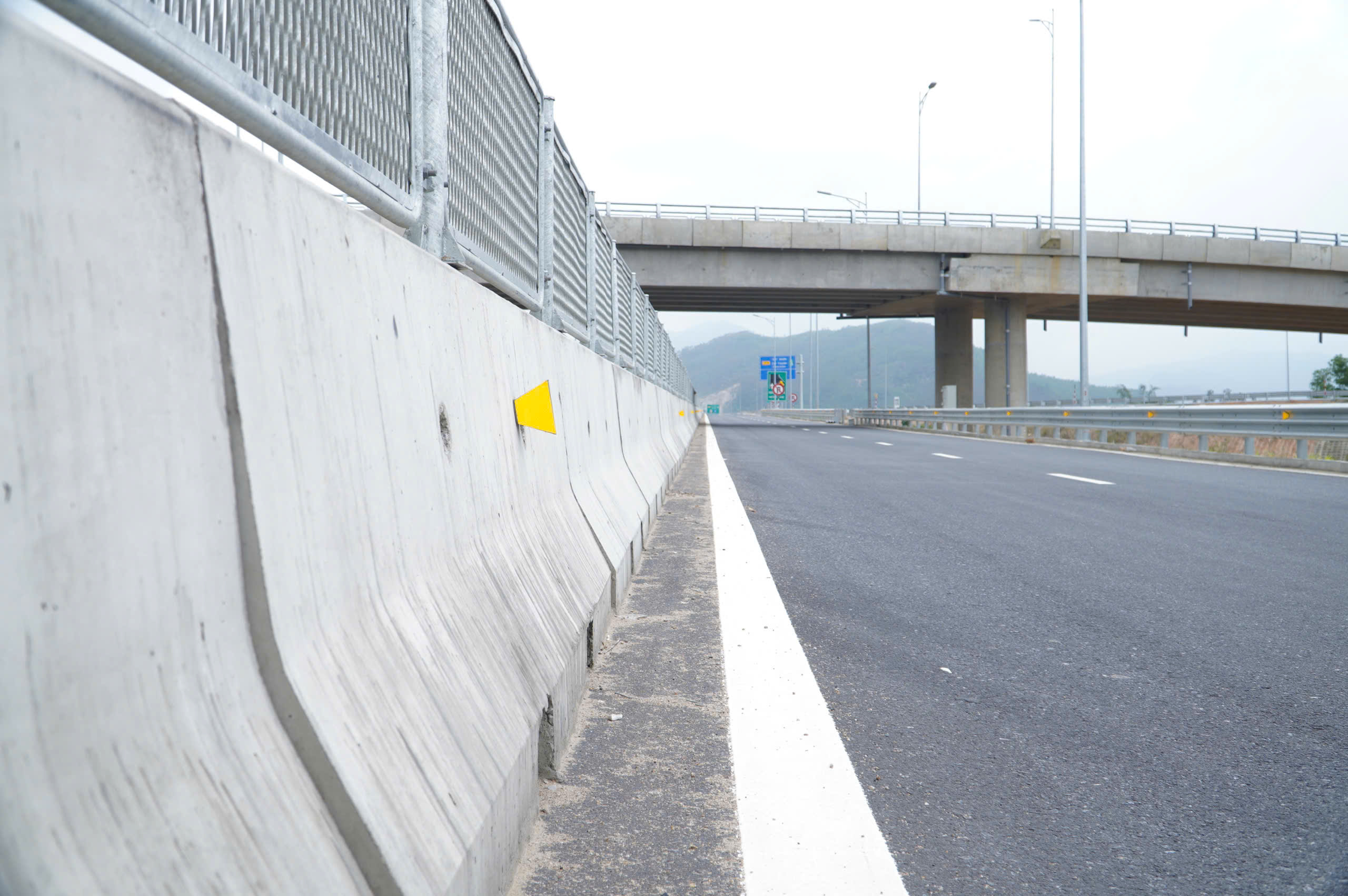 Cao tốc Quy Nhơn – Chí Thạnh đếm ngược ngày thông xe - Ảnh 9.