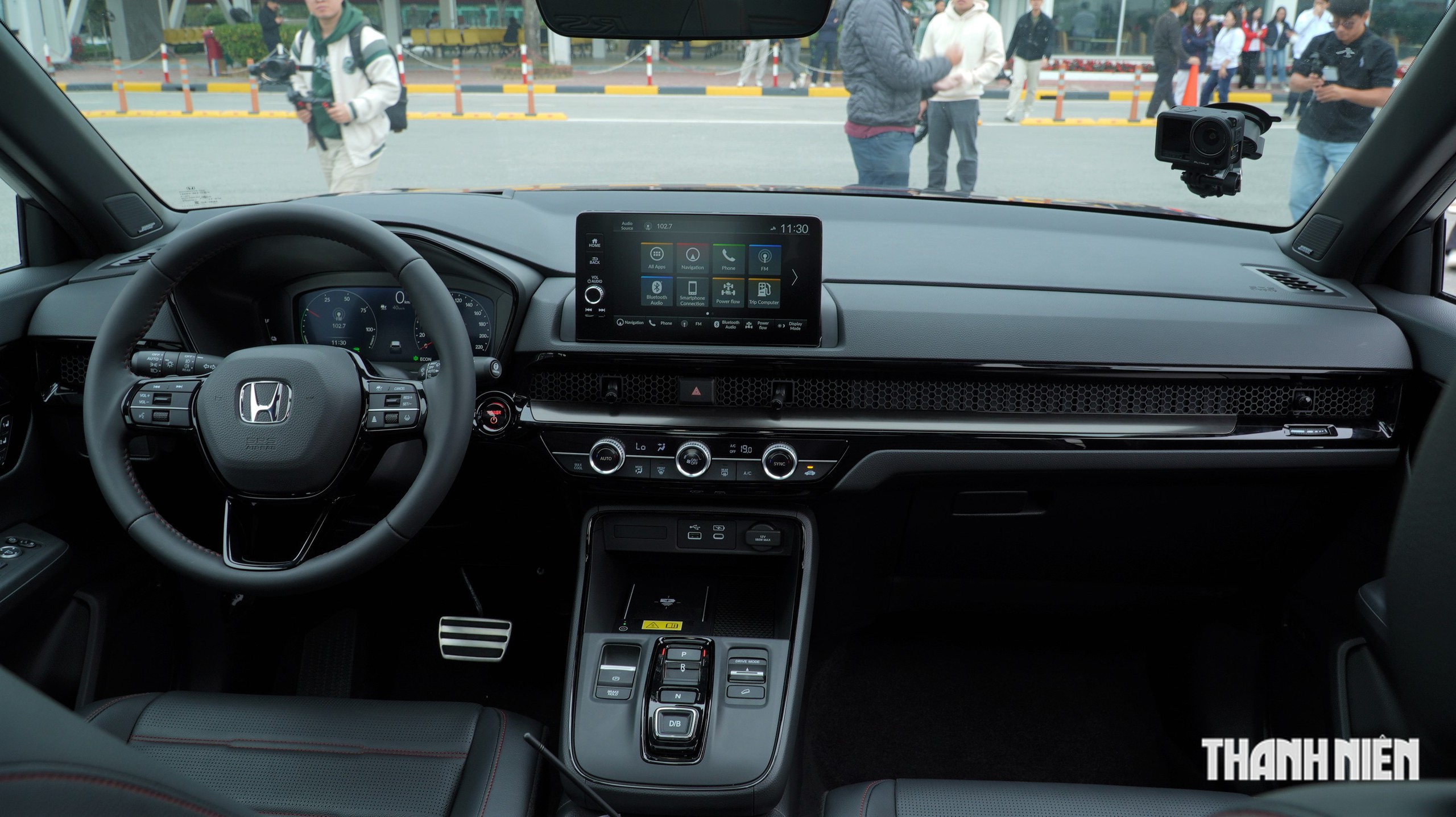 Honda CR-V bản hybrid lắp ráp tại Việt Nam 2 phiên bản, mở bán trước tết 5 Honda CR-V hybrid lắp ráp tại Việt Nam 2 phiên bản, mở bán trước Tết 2026 - Ảnh 5.