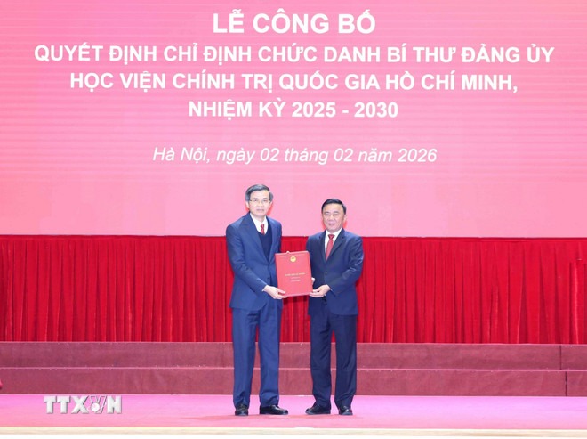 Ông Đoàn Minh Huấn giữ chức Bí thư Đảng ủy Học viện Chính trị quốc gia Hồ Chí Minh - Ảnh 2.