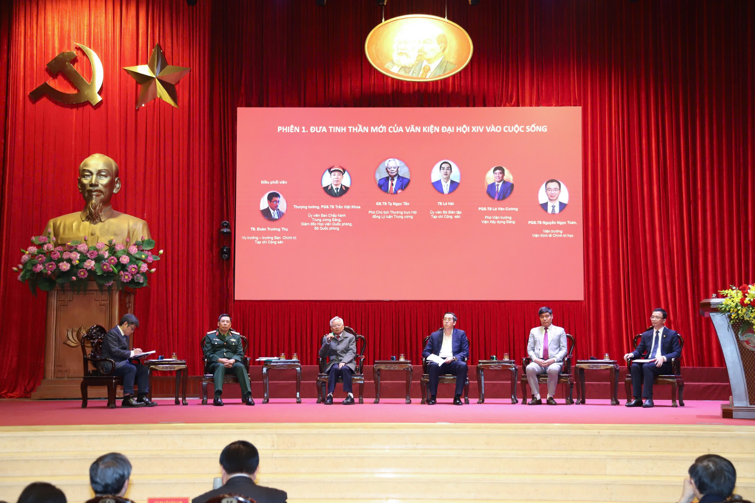 người đứng đầu - Ảnh 2.