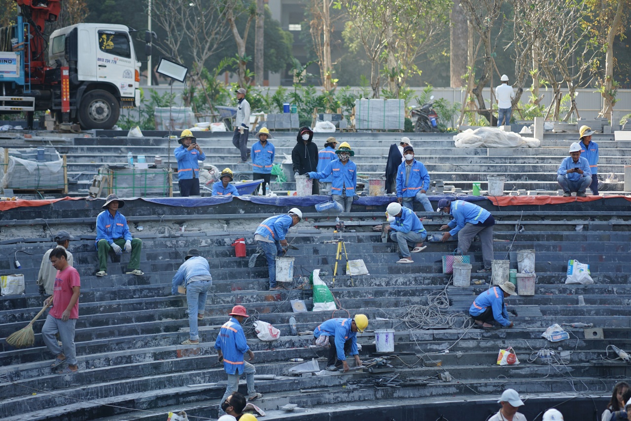 Biểu trưng “giọt nước” cao 6m tưởng niệm nạn nhân COVID-19 ở TP.HCM có gì đặc biệt?- Ảnh 7.