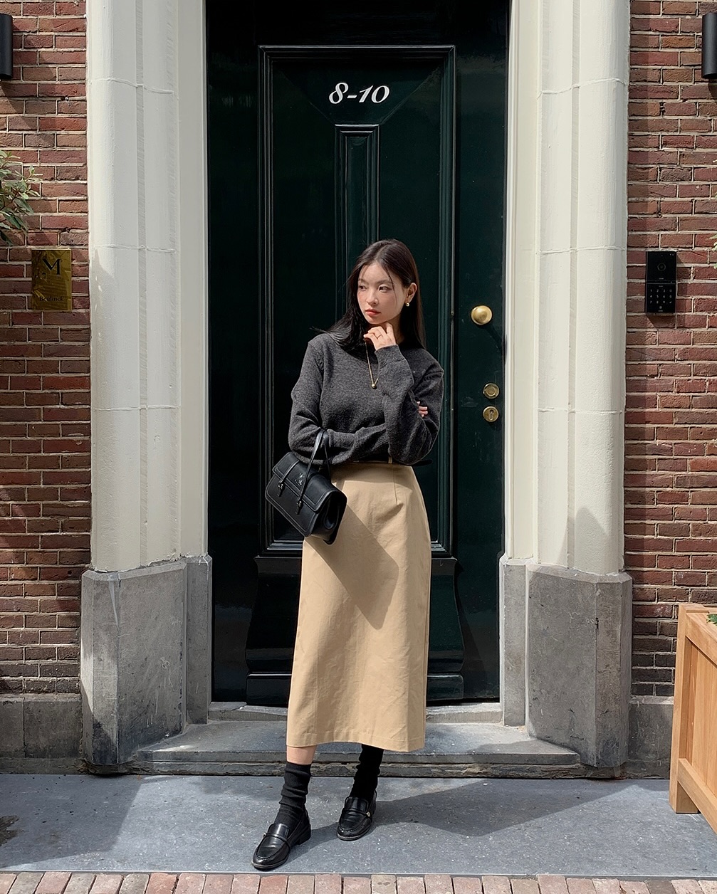 5 món thời trang công sở tôn dáng rất hiệu quả, mặc lên trông vừa cao ráo vừa thon gọn- Ảnh 2. 5 món thời trang công sở tôn dáng rất hiệu quả, mặc lên trông vừa cao ráo vừa thon gọn- Ảnh 2.