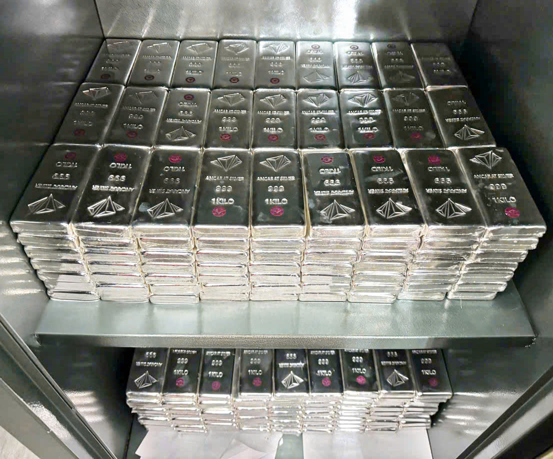 Khi nào giá vàng và giá bạc mới kết thúc đợt điều chỉnh? 3 Giá vàng - Ảnh 3.