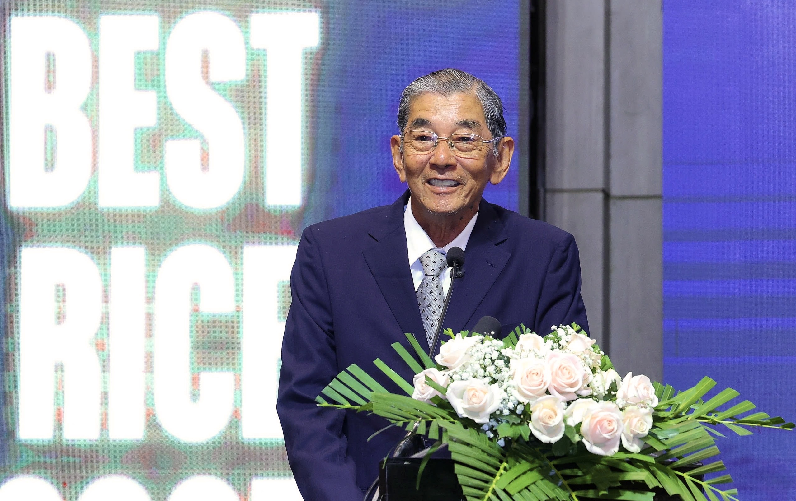 Vì sao sau 3 tháng đoạt giải, gạo ST25 mới nhận cúp 'Gạo ngon nhất thế giới'? 3 Gạo ST25 nhận cúp 'Gạo ngon nhất thế giới' sau 3 tháng đoạt giải - Ảnh 3.