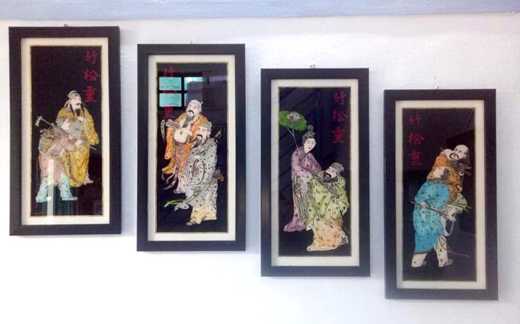 Nghề xưa cố đô còn một chút này: Đôi tay vàng níu nghề tranh kính- Ảnh 2.